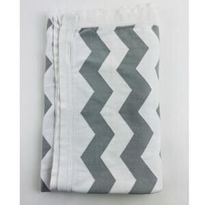 Pottery Barn Kids Gray White Chevron Zig Zag Baby Blanket Cotton Knit Grey 30x40
